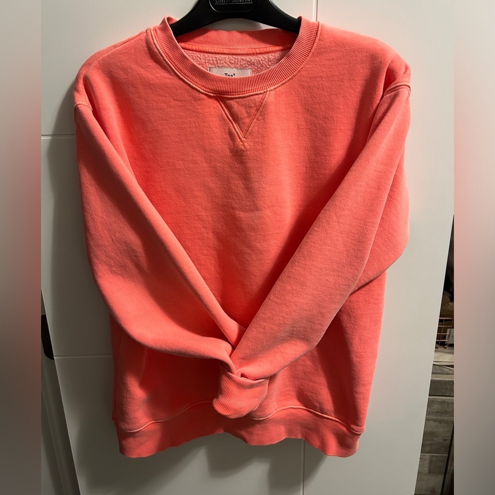 TNA size XS crewneck pullover